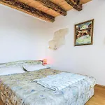 Two-bedroom In Appartamento Orsera