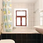 Two-bedroom In Apartman Vrsar