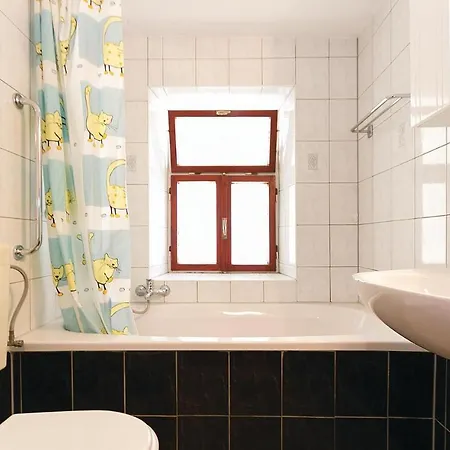 Two-bedroom In Apartamento Vrsar