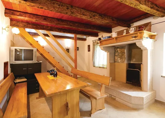 Two-bedroom In 아파트 브르사르