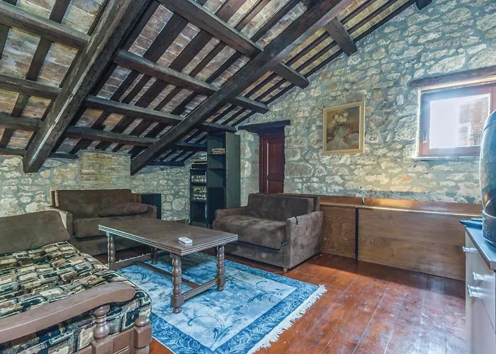 Two-bedroom In * 브르사르